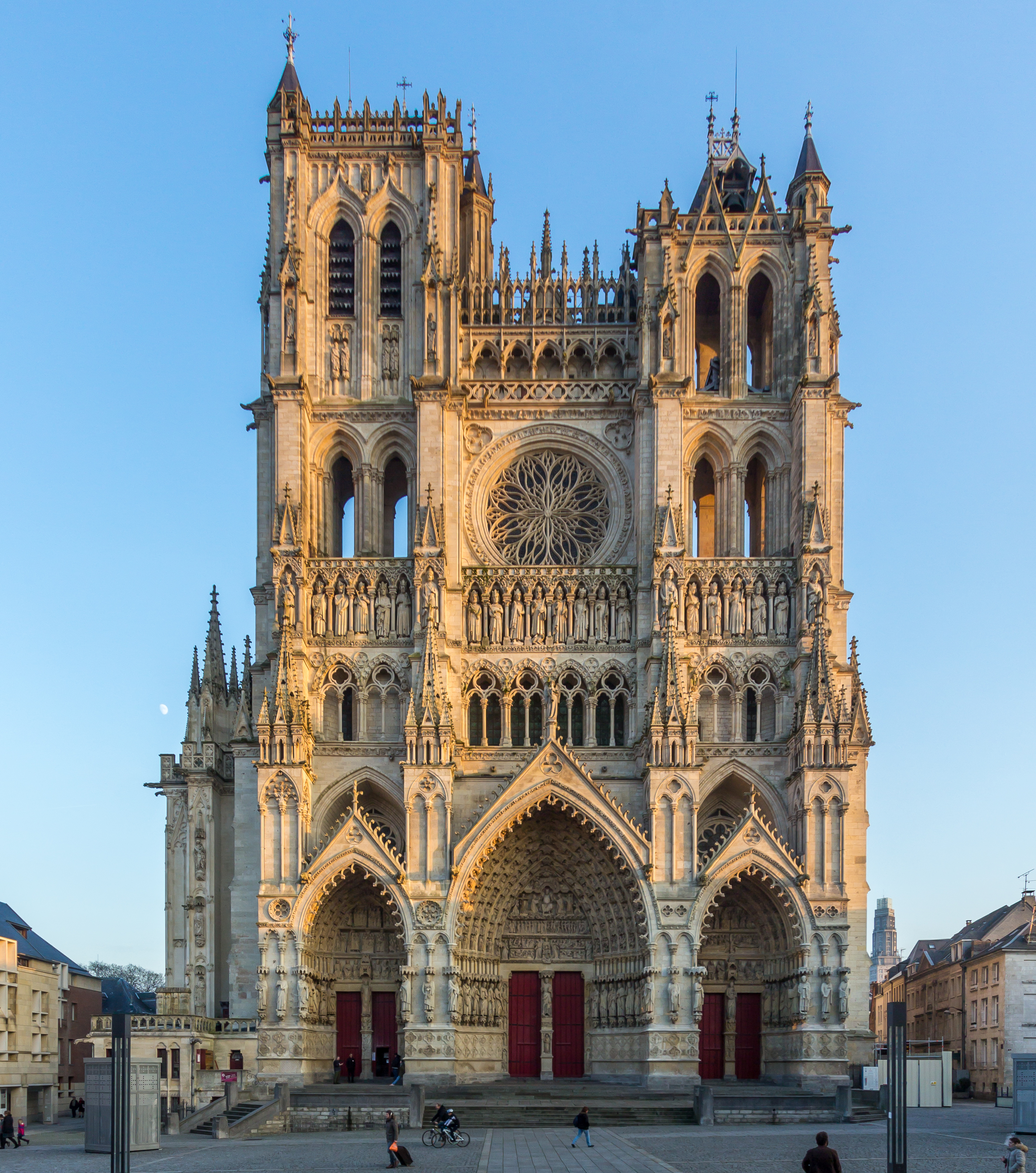 cathedrale-notre-dame-damiens